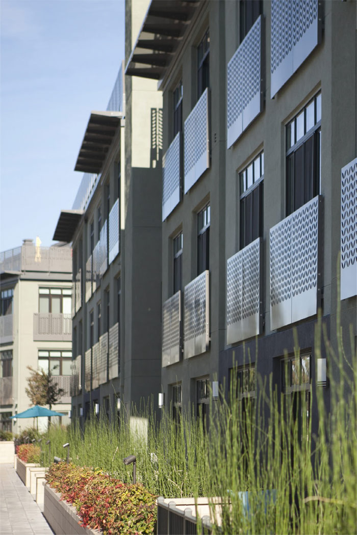 Newell Village Bok Modern