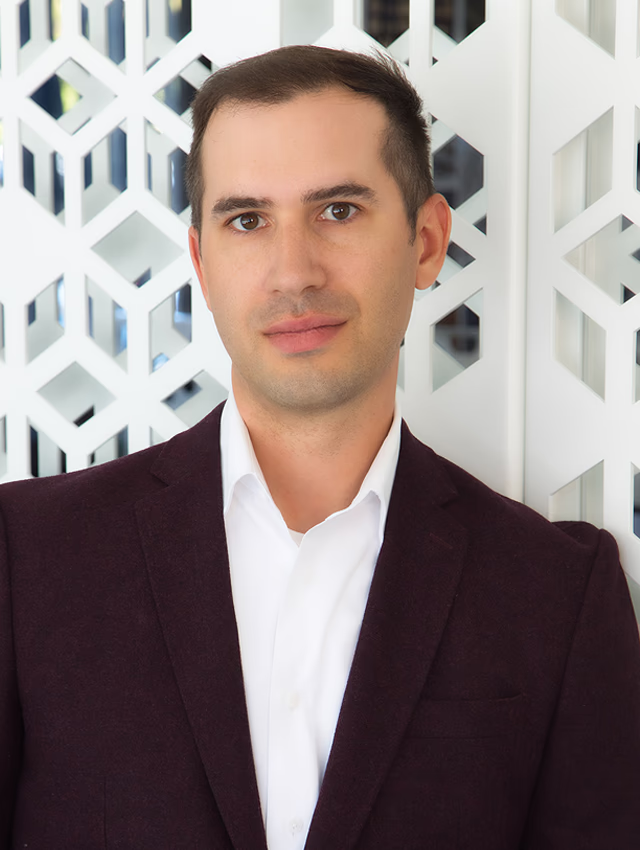 ALEX DORFMAN - Associate | Project Management Lead